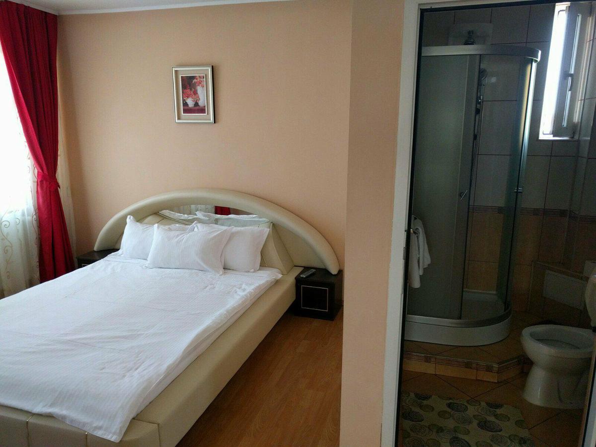 Hotel Casa Monica Băile Felix Esterno foto